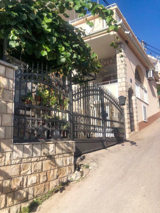 Apartments Moracanin Sutomore Exterior foto
